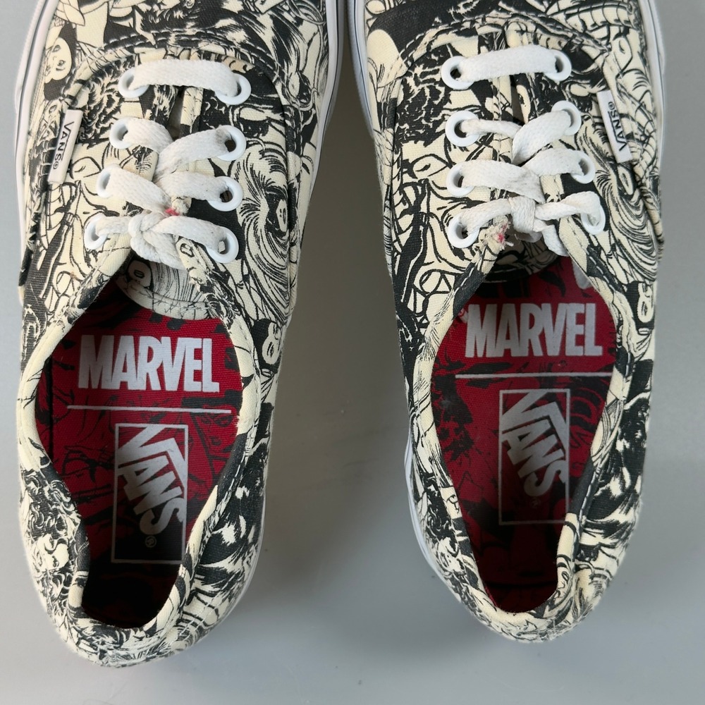 Vans Authentic Marvel Womens 7 Skate Shoes Low Lace Sneakers Superhero All‎ Over - Picture 8 of 16